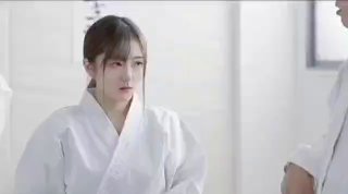 SUKE-170 悠月リアナ 欲求不滿的巨乳美人空姐 G奶激戰中出2連發